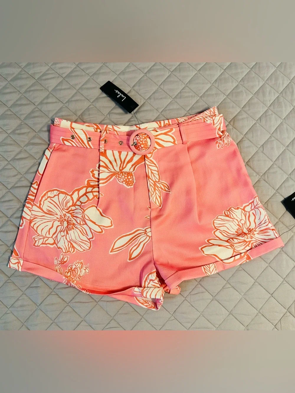 NWT Lulu's Pink Floral High-Rise Belted Shorts - Large